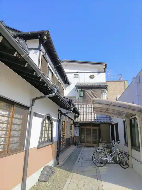 法龍寺の本殿・本堂