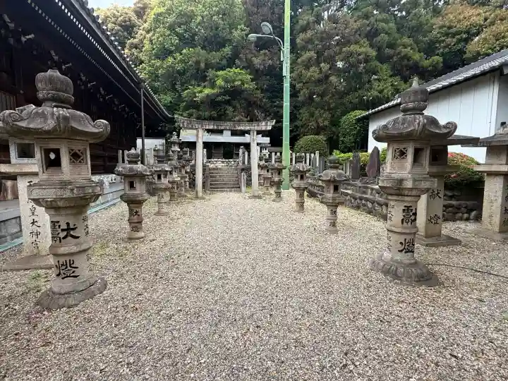 東海市熊野神社の{uncategorized: "未分類", other: "その他", undefined: "問題あり", building: "その他建物", grave: "お墓", sacred_gate: "鳥居", guardian: "狛犬", statue: "像", buddha: "仏像", history: "歴史", nature: "自然", garden: "庭園", animal: "動物", pagoda: "塔", temizu: "手水舎", mountain_gate: "山門・神門", sanctuary: "本殿・本堂", subordinate: "末社・摂社", art: "芸術", scenery: "景色", jizo: "地蔵", ema: "絵馬", goshuin: "御朱印", omikuji: "おみくじ", items: "授与品その他", amulet: "お守り", goshuincho: "御朱印帳", eats: "食事", festival: "お祭り", votive_dance: "神楽", shichigosan: "七五三参", wedding: "結婚式", experience: "体験その他", initially: "初詣", around: "周辺", anti_infection: "感染症対策"}