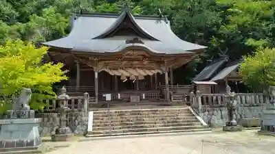 清神社の本殿