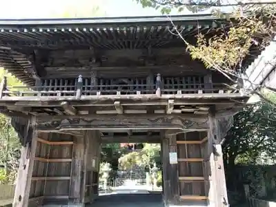 大山寺の山門