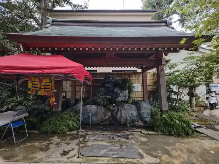 馬橋稲荷神社の手水舎