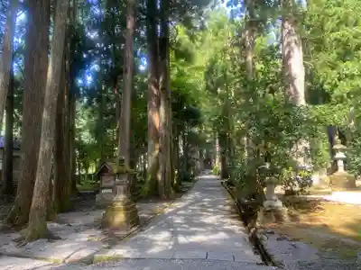 雄山神社中宮祈願殿(富山県)