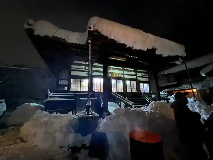 円鏡寺の本殿・本堂