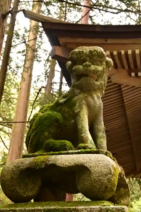 大嶽山那賀都神社(山梨県)