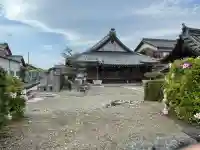 誓光寺の{uncategorized: "未分類", other: "その他", undefined: "問題あり", building: "その他建物", grave: "お墓", sacred_gate: "鳥居", guardian: "狛犬", statue: "像", buddha: "仏像", history: "歴史", nature: "自然", garden: "庭園", animal: "動物", pagoda: "塔", temizu: "手水舎", mountain_gate: "山門・神門", sanctuary: "本殿・本堂", subordinate: "末社・摂社", art: "芸術", scenery: "景色", jizo: "地蔵", ema: "絵馬", goshuin: "御朱印", omikuji: "おみくじ", items: "授与品その他", amulet: "お守り", goshuincho: "御朱印帳", eats: "食事", festival: "お祭り", votive_dance: "神楽", shichigosan: "七五三参", wedding: "結婚式", experience: "体験その他", initially: "初詣", around: "周辺", anti_infection: "感染症対策"}