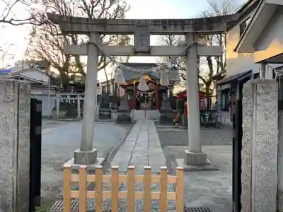 女塚神社の鳥居