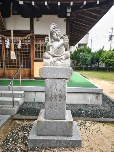 恵美須神社の{uncategorized: "未分類", other: "その他", undefined: "問題あり", building: "その他建物", grave: "お墓", sacred_gate: "鳥居", guardian: "狛犬", statue: "像", buddha: "仏像", history: "歴史", nature: "自然", garden: "庭園", animal: "動物", pagoda: "塔", temizu: "手水舎", mountain_gate: "山門・神門", sanctuary: "本殿・本堂", subordinate: "末社・摂社", art: "芸術", scenery: "景色", jizo: "地蔵", ema: "絵馬", goshuin: "御朱印", omikuji: "おみくじ", items: "授与品その他", amulet: "お守り", goshuincho: "御朱印帳", eats: "食事", festival: "お祭り", votive_dance: "神楽", shichigosan: "七五三参", wedding: "結婚式", experience: "体験その他", initially: "初詣", around: "周辺", anti_infection: "感染症対策"}