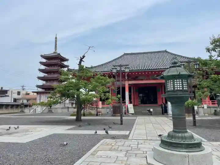 津観音の本殿・本堂