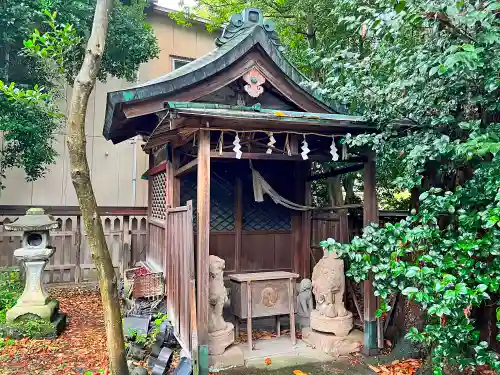 八幡神社の末社