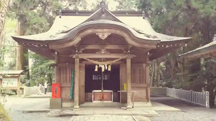 草部吉見神社の本殿・本堂