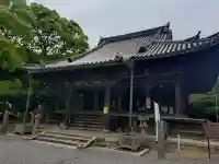 大御堂寺(野間大坊)の{uncategorized: "未分類", other: "その他", undefined: "問題あり", building: "その他建物", grave: "お墓", sacred_gate: "鳥居", guardian: "狛犬", statue: "像", buddha: "仏像", history: "歴史", nature: "自然", garden: "庭園", animal: "動物", pagoda: "塔", temizu: "手水舎", mountain_gate: "山門・神門", sanctuary: "本殿・本堂", subordinate: "末社・摂社", art: "芸術", scenery: "景色", jizo: "地蔵", ema: "絵馬", goshuin: "御朱印", omikuji: "おみくじ", items: "授与品その他", amulet: "お守り", goshuincho: "御朱印帳", eats: "食事", festival: "お祭り", votive_dance: "神楽", shichigosan: "七五三参", wedding: "結婚式", experience: "体験その他", initially: "初詣", around: "周辺", anti_infection: "感染症対策"}