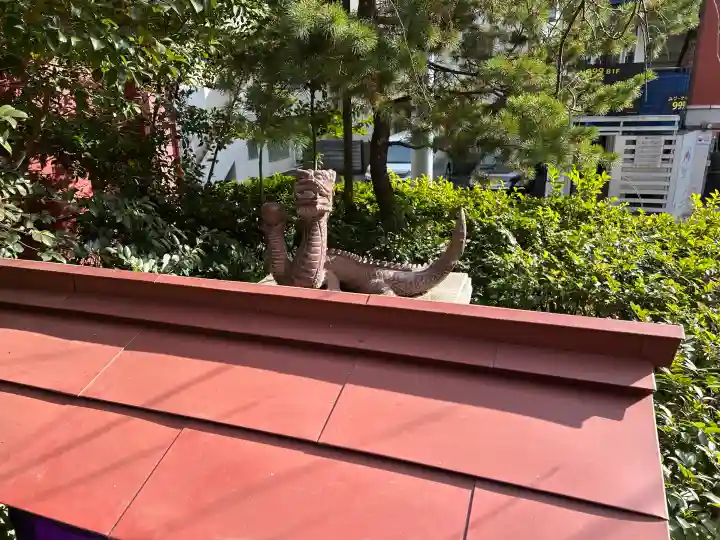 田無神社の{uncategorized: "未分類", other: "その他", undefined: "問題あり", building: "その他建物", grave: "お墓", sacred_gate: "鳥居", guardian: "狛犬", statue: "像", buddha: "仏像", history: "歴史", nature: "自然", garden: "庭園", animal: "動物", pagoda: "塔", temizu: "手水舎", mountain_gate: "山門・神門", sanctuary: "本殿・本堂", subordinate: "末社・摂社", art: "芸術", scenery: "景色", jizo: "地蔵", ema: "絵馬", goshuin: "御朱印", omikuji: "おみくじ", items: "授与品その他", amulet: "お守り", goshuincho: "御朱印帳", eats: "食事", festival: "お祭り", votive_dance: "神楽", shichigosan: "七五三参", wedding: "結婚式", experience: "体験その他", initially: "初詣", around: "周辺", anti_infection: "感染症対策"}