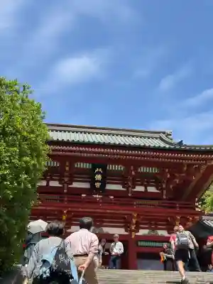 鶴岡八幡宮の{uncategorized: "未分類", other: "その他", undefined: "問題あり", building: "その他建物", grave: "お墓", sacred_gate: "鳥居", guardian: "狛犬", statue: "像", buddha: "仏像", history: "歴史", nature: "自然", garden: "庭園", animal: "動物", pagoda: "塔", temizu: "手水舎", mountain_gate: "山門・神門", sanctuary: "本殿・本堂", subordinate: "末社・摂社", art: "芸術", scenery: "景色", jizo: "地蔵", ema: "絵馬", goshuin: "御朱印", omikuji: "おみくじ", items: "授与品その他", amulet: "お守り", goshuincho: "御朱印帳", eats: "食事", festival: "お祭り", votive_dance: "神楽", shichigosan: "七五三参", wedding: "結婚式", experience: "体験その他", initially: "初詣", around: "周辺", anti_infection: "感染症対策"}