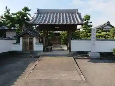 祐蔵寺の山門