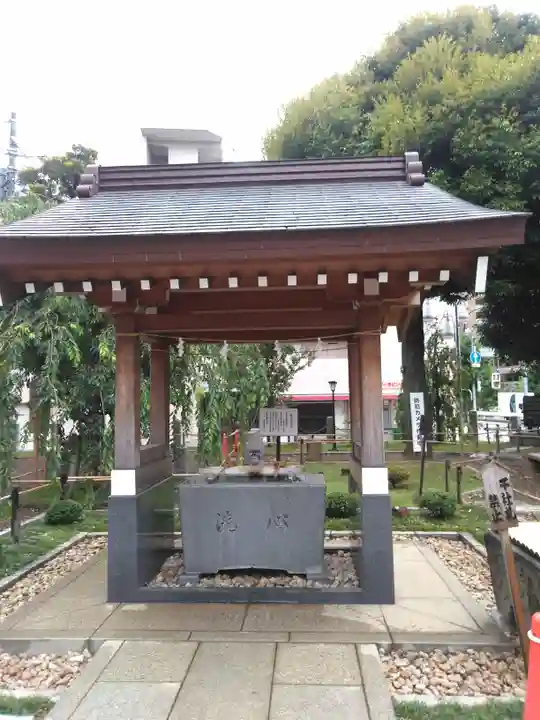 嶺白山神社の手水舎