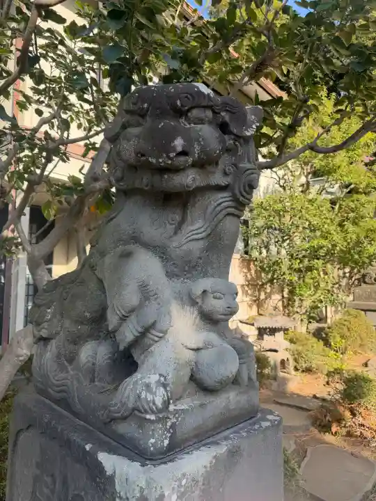 貴船神社の{uncategorized: "未分類", other: "その他", undefined: "問題あり", building: "その他建物", grave: "お墓", sacred_gate: "鳥居", guardian: "狛犬", statue: "像", buddha: "仏像", history: "歴史", nature: "自然", garden: "庭園", animal: "動物", pagoda: "塔", temizu: "手水舎", mountain_gate: "山門・神門", sanctuary: "本殿・本堂", subordinate: "末社・摂社", art: "芸術", scenery: "景色", jizo: "地蔵", ema: "絵馬", goshuin: "御朱印", omikuji: "おみくじ", items: "授与品その他", amulet: "お守り", goshuincho: "御朱印帳", eats: "食事", festival: "お祭り", votive_dance: "神楽", shichigosan: "七五三参", wedding: "結婚式", experience: "体験その他", initially: "初詣", around: "周辺", anti_infection: "感染症対策"}