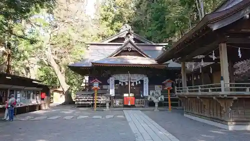 新倉富士浅間神社の本殿