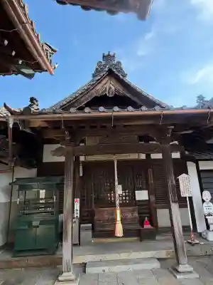 妙楽寺の{uncategorized: "未分類", other: "その他", undefined: "問題あり", building: "その他建物", grave: "お墓", sacred_gate: "鳥居", guardian: "狛犬", statue: "像", buddha: "仏像", history: "歴史", nature: "自然", garden: "庭園", animal: "動物", pagoda: "塔", temizu: "手水舎", mountain_gate: "山門・神門", sanctuary: "本殿・本堂", subordinate: "末社・摂社", art: "芸術", scenery: "景色", jizo: "地蔵", ema: "絵馬", goshuin: "御朱印", omikuji: "おみくじ", items: "授与品その他", amulet: "お守り", goshuincho: "御朱印帳", eats: "食事", festival: "お祭り", votive_dance: "神楽", shichigosan: "七五三参", wedding: "結婚式", experience: "体験その他", initially: "初詣", around: "周辺", anti_infection: "感染症対策"}