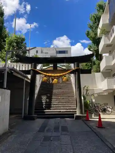 高輪神社の鳥居