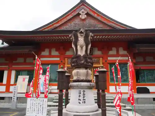 遠州信貴山別院（毘沙門堂）の狛犬