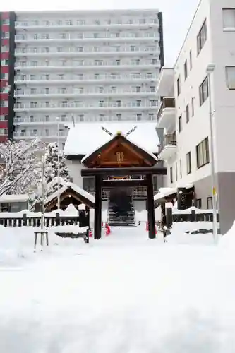札幌祖霊神社の鳥居
