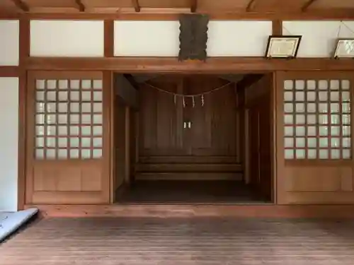 熊野神社の本殿・本堂