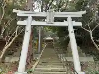 御津神社の{uncategorized: "未分類", other: "その他", undefined: "問題あり", building: "その他建物", grave: "お墓", sacred_gate: "鳥居", guardian: "狛犬", statue: "像", buddha: "仏像", history: "歴史", nature: "自然", garden: "庭園", animal: "動物", pagoda: "塔", temizu: "手水舎", mountain_gate: "山門・神門", sanctuary: "本殿・本堂", subordinate: "末社・摂社", art: "芸術", scenery: "景色", jizo: "地蔵", ema: "絵馬", goshuin: "御朱印", omikuji: "おみくじ", items: "授与品その他", amulet: "お守り", goshuincho: "御朱印帳", eats: "食事", festival: "お祭り", votive_dance: "神楽", shichigosan: "七五三参", wedding: "結婚式", experience: "体験その他", initially: "初詣", around: "周辺", anti_infection: "感染症対策"}
