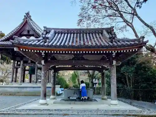 久遠寺の手水舎