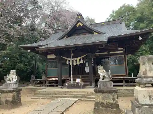 長柄神社の本殿・本堂