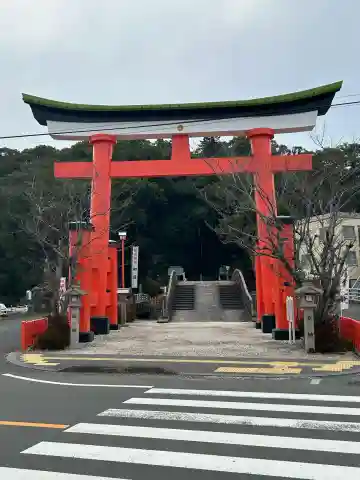 新田神社の{uncategorized: "未分類", other: "その他", undefined: "問題あり", building: "その他建物", grave: "お墓", sacred_gate: "鳥居", guardian: "狛犬", statue: "像", buddha: "仏像", history: "歴史", nature: "自然", garden: "庭園", animal: "動物", pagoda: "塔", temizu: "手水舎", mountain_gate: "山門・神門", sanctuary: "本殿・本堂", subordinate: "末社・摂社", art: "芸術", scenery: "景色", jizo: "地蔵", ema: "絵馬", goshuin: "御朱印", omikuji: "おみくじ", items: "授与品その他", amulet: "お守り", goshuincho: "御朱印帳", eats: "食事", festival: "お祭り", votive_dance: "神楽", shichigosan: "七五三参", wedding: "結婚式", experience: "体験その他", initially: "初詣", around: "周辺", anti_infection: "感染症対策"}