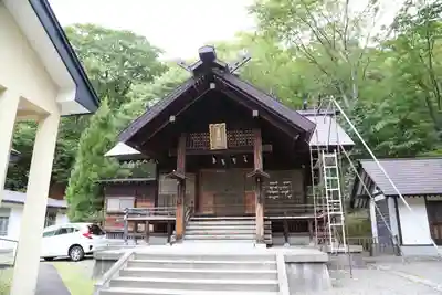 湯澤神社の本殿・本堂