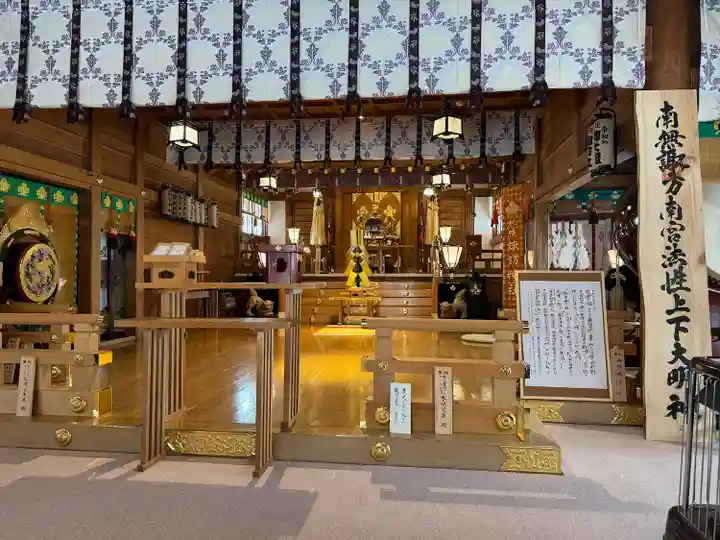 札幌諏訪神社の本殿・本堂