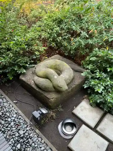 増上寺塔頭 三縁山 宝珠院の{uncategorized: "未分類", other: "その他", undefined: "問題あり", building: "その他建物", grave: "お墓", sacred_gate: "鳥居", guardian: "狛犬", statue: "像", buddha: "仏像", history: "歴史", nature: "自然", garden: "庭園", animal: "動物", pagoda: "塔", temizu: "手水舎", mountain_gate: "山門・神門", sanctuary: "本殿・本堂", subordinate: "末社・摂社", art: "芸術", scenery: "景色", jizo: "地蔵", ema: "絵馬", goshuin: "御朱印", omikuji: "おみくじ", items: "授与品その他", amulet: "お守り", goshuincho: "御朱印帳", eats: "食事", festival: "お祭り", votive_dance: "神楽", shichigosan: "七五三参", wedding: "結婚式", experience: "体験その他", initially: "初詣", around: "周辺", anti_infection: "感染症対策"}