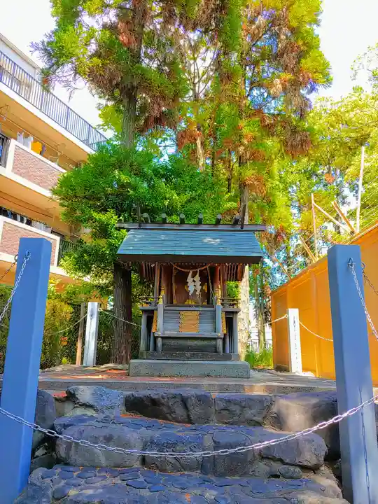 神明社(本郷)の末社・摂社