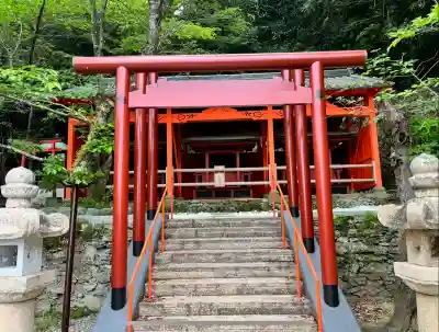 三社権現の鳥居