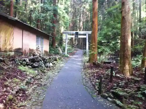 天の岩戸神社の建物その他