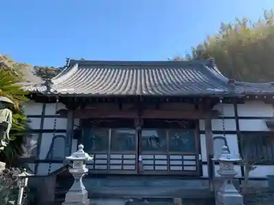西照院慈眼寺の本殿・本堂