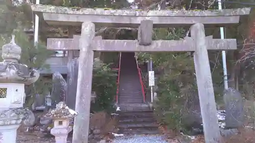 諏訪神社の鳥居