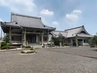 泰岳寺の本殿・本堂