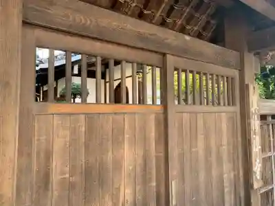 真浄寺の山門・神門