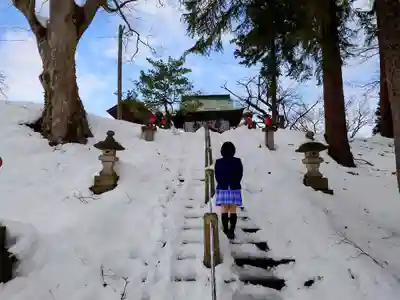 鶴ケ城稲荷神社の本殿・本堂