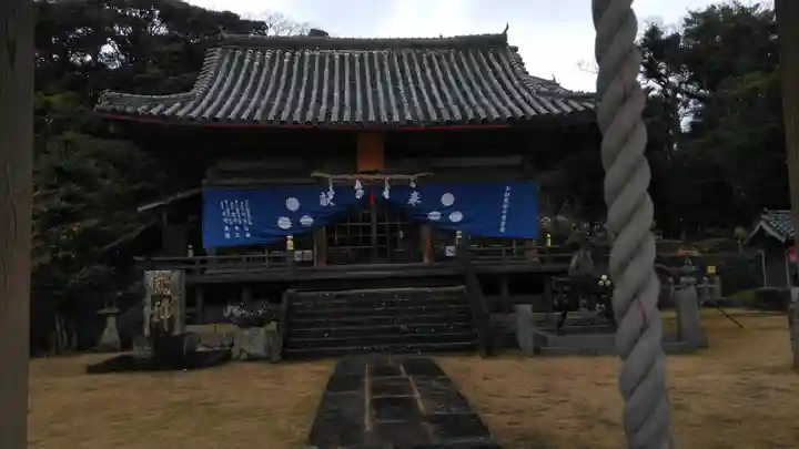 亀岡神社の本殿・本堂