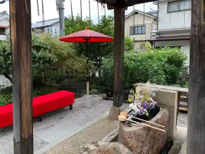 水堂須佐男神社の手水舎