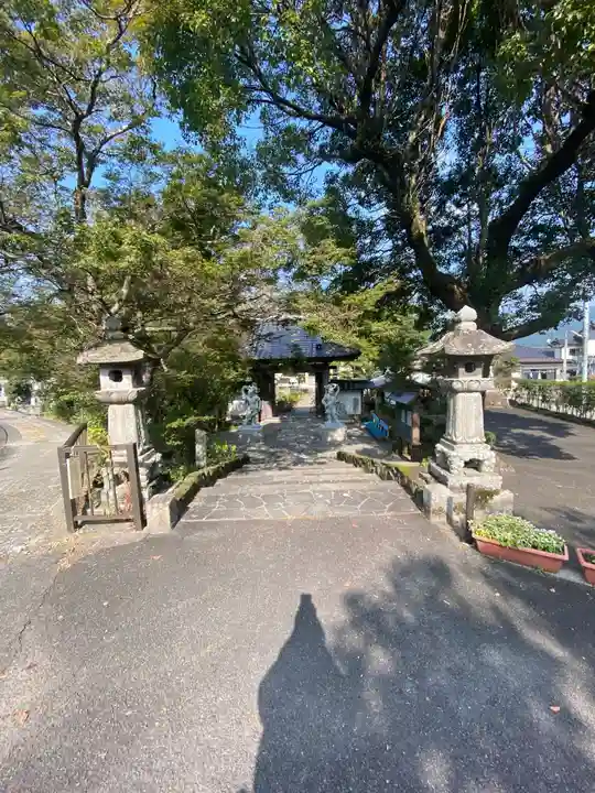 興禅院の山門・神門