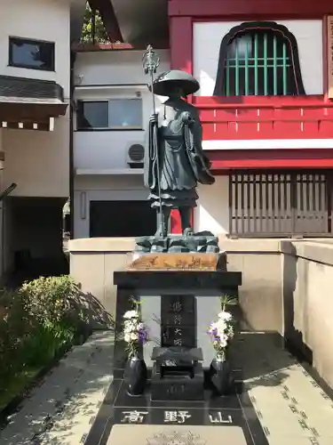 放生寺の像