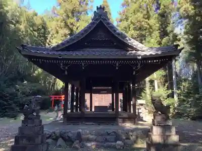 神明白山社相殿(杁下)の本殿・本堂