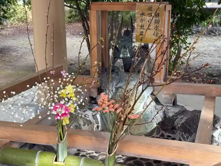 和泉國一之宮 大鳥大社の{uncategorized: "未分類", other: "その他", undefined: "問題あり", building: "その他建物", grave: "お墓", sacred_gate: "鳥居", guardian: "狛犬", statue: "像", buddha: "仏像", history: "歴史", nature: "自然", garden: "庭園", animal: "動物", pagoda: "塔", temizu: "手水舎", mountain_gate: "山門・神門", sanctuary: "本殿・本堂", subordinate: "末社・摂社", art: "芸術", scenery: "景色", jizo: "地蔵", ema: "絵馬", goshuin: "御朱印", omikuji: "おみくじ", items: "授与品その他", amulet: "お守り", goshuincho: "御朱印帳", eats: "食事", festival: "お祭り", votive_dance: "神楽", shichigosan: "七五三参", wedding: "結婚式", experience: "体験その他", initially: "初詣", around: "周辺", anti_infection: "感染症対策"}