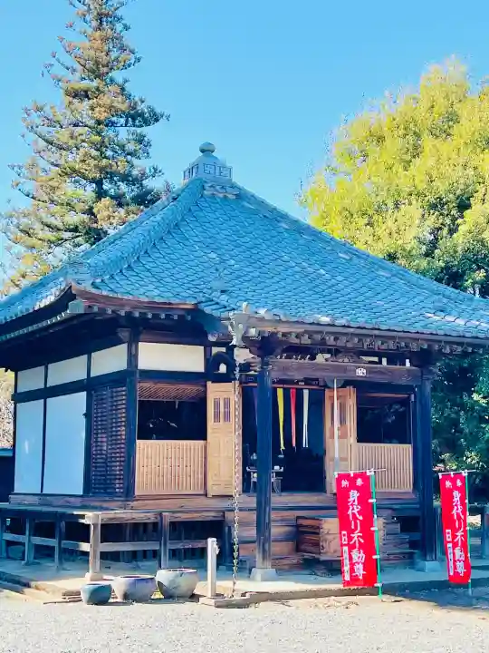 延命寺(身代り不動尊)の{uncategorized: "未分類", other: "その他", undefined: "問題あり", building: "その他建物", grave: "お墓", sacred_gate: "鳥居", guardian: "狛犬", statue: "像", buddha: "仏像", history: "歴史", nature: "自然", garden: "庭園", animal: "動物", pagoda: "塔", temizu: "手水舎", mountain_gate: "山門・神門", sanctuary: "本殿・本堂", subordinate: "末社・摂社", art: "芸術", scenery: "景色", jizo: "地蔵", ema: "絵馬", goshuin: "御朱印", omikuji: "おみくじ", items: "授与品その他", amulet: "お守り", goshuincho: "御朱印帳", eats: "食事", festival: "お祭り", votive_dance: "神楽", shichigosan: "七五三参", wedding: "結婚式", experience: "体験その他", initially: "初詣", around: "周辺", anti_infection: "感染症対策"}