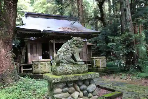 静神社の狛犬