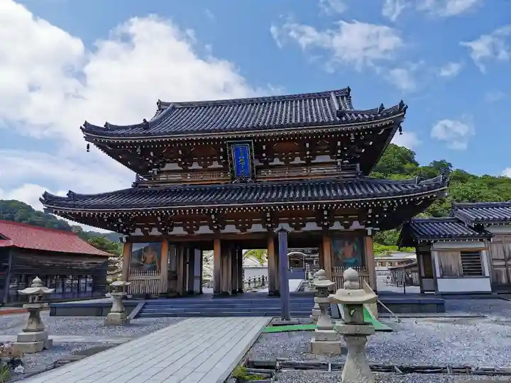 恐山菩提寺の山門・神門